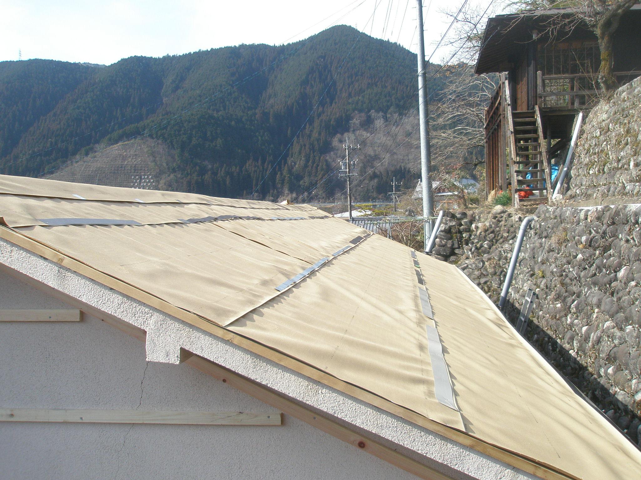 岐阜県　トタン屋根下地　渡辺瓦店　